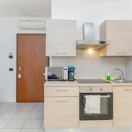 Easy Hub Milano Malpensa Train Express Self-check-in Apartament Gallarate