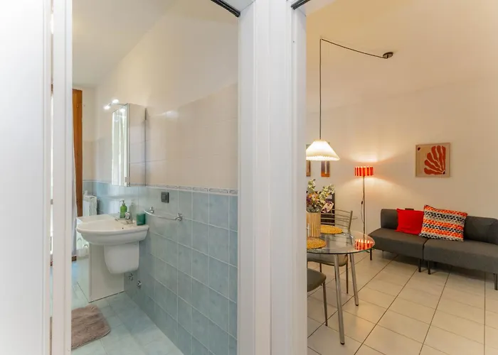 Easy Hub Milano Malpensa Train Express Self-check-in *